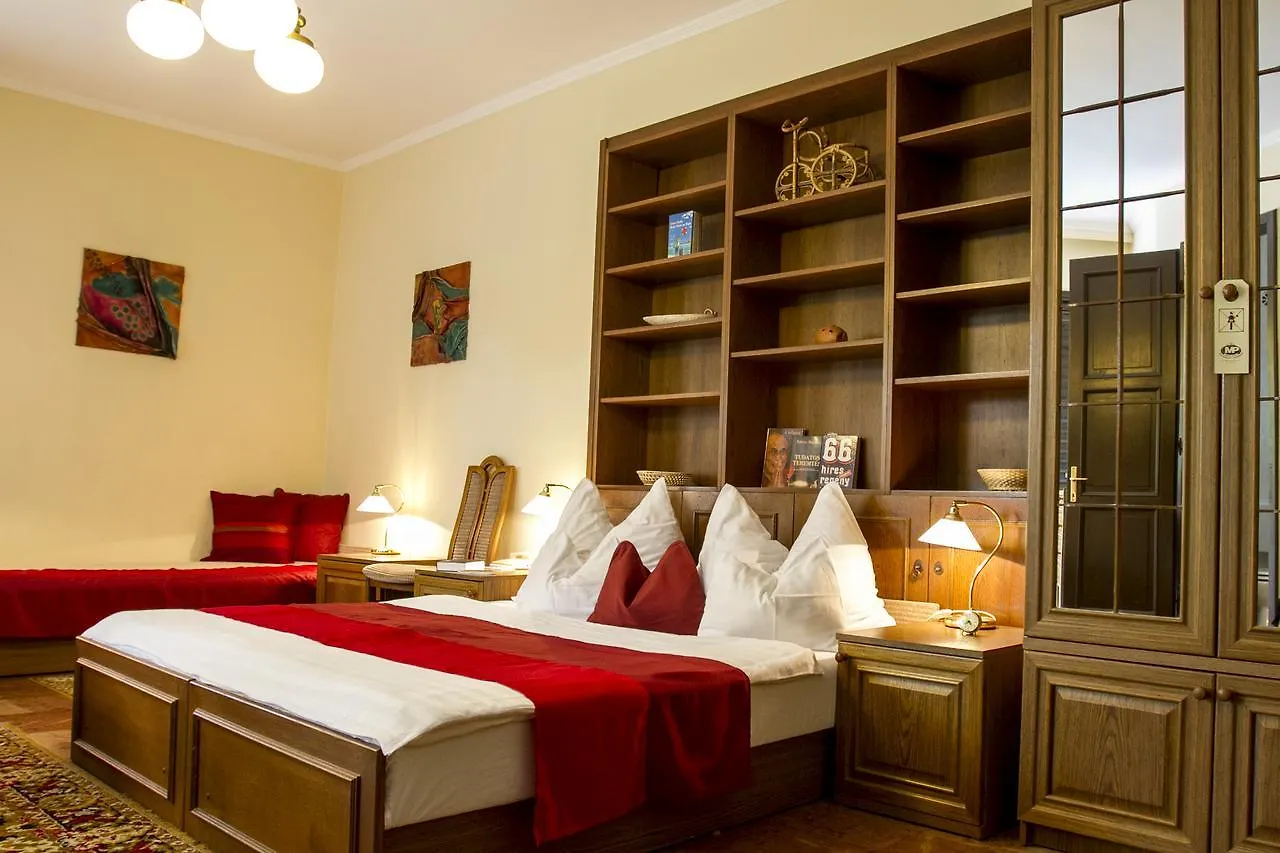 ***  Hotel Molnar Budapesta Ungaria