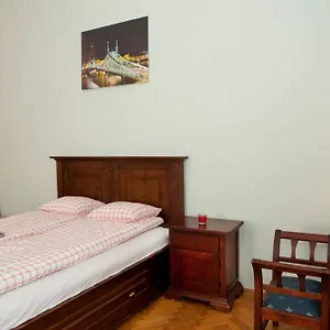 Liana-luxury And Flat Budapest