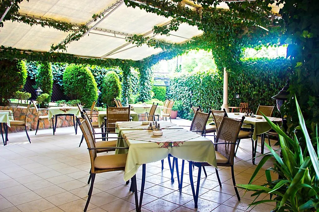 ***  Hotel Molnar Budapest Hungary
